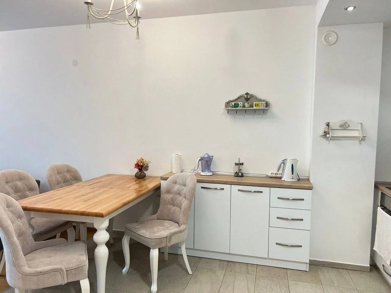 Rent, two bedroom apartment, 67m², Bečići, Budva