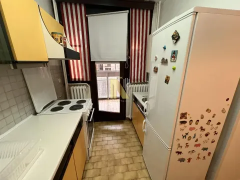 Izdavanje, četvorosoban stan, 75m², Sajmište, Novi Sad - image 10