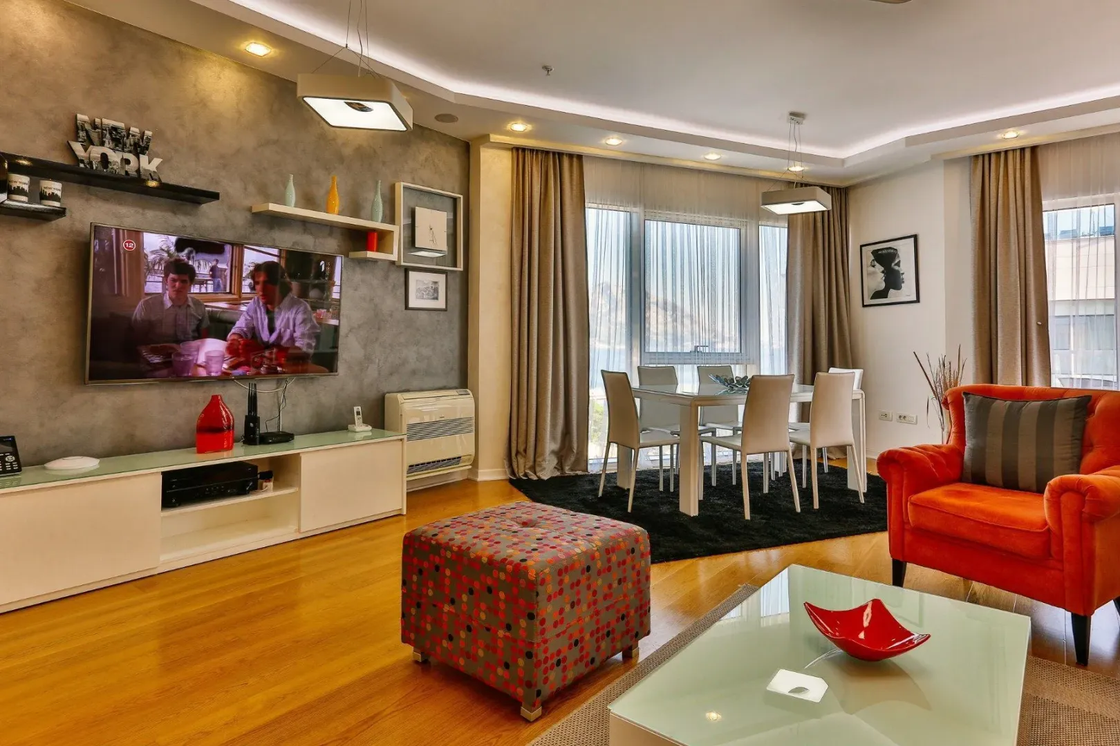 Rent, two bedroom apartment, 110m², Budva, Crna Gora
