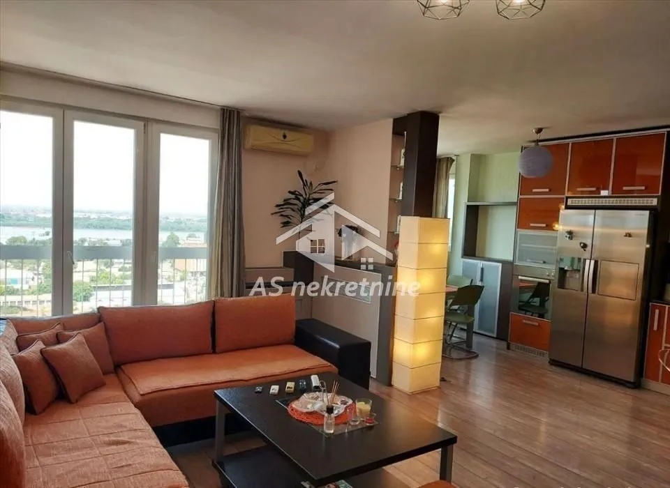 Rent, four bedroom apartment, 115m², Hala Pionir, Palilula Sve Podlokacije