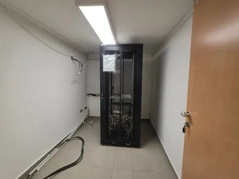 Rent, office space, 200m², Podgorica, Crna Gora - image 19