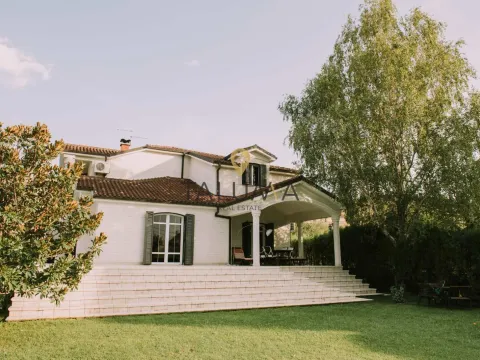 Sale, house, 450m², Zagorič, Podgorica - image 14