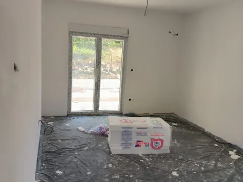 Izdavanje, poslovni prostor, 100m², Radovanići, Herceg Novi - image 9