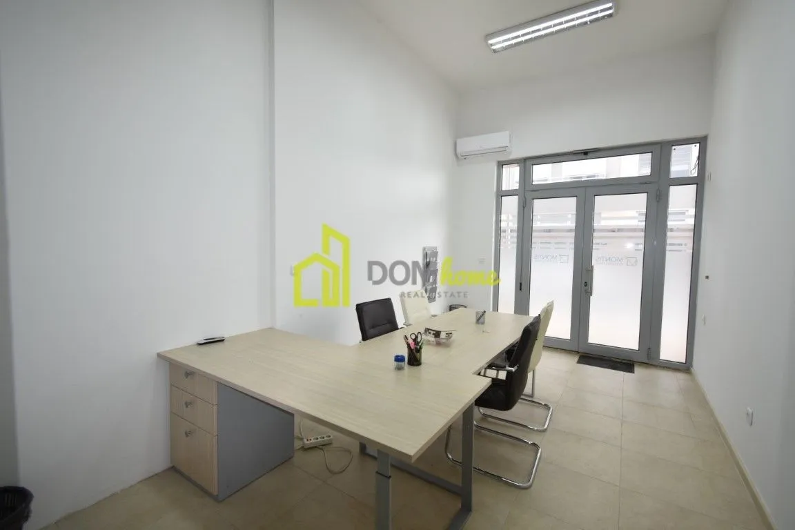 Izdavanje, poslovni prostor, 63m², Tološka šuma, Podgorica