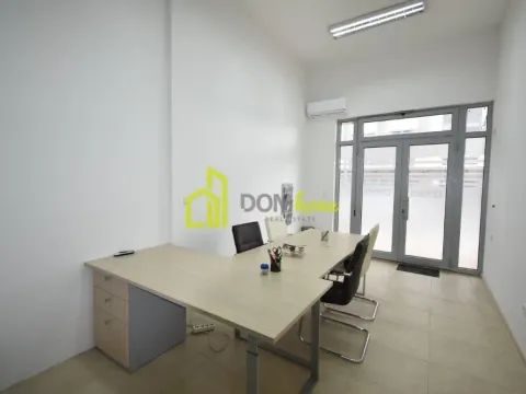 Poslovni prostor in Tološka šuma