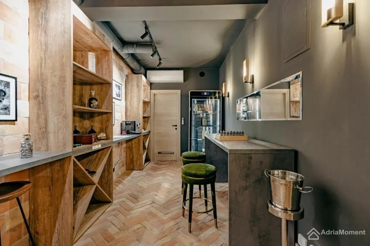 Prodaja, dvosoban stan, 158m², Herceg Novi, Crna Gora