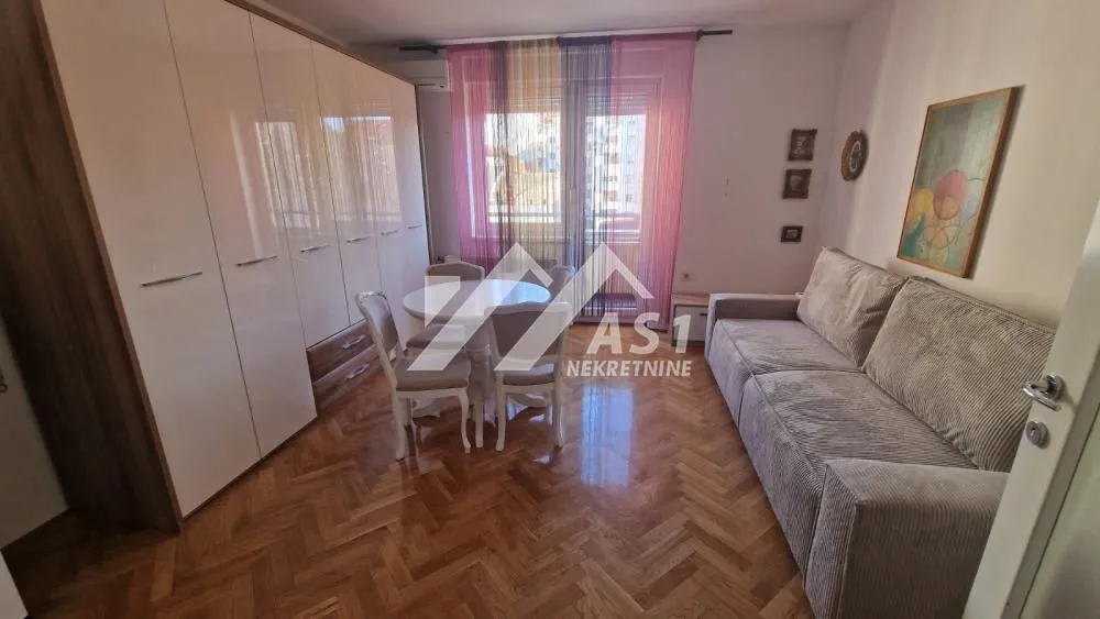 Rent, apartment, 25m², Grbavica, Novi Sad Sve Podlokacije