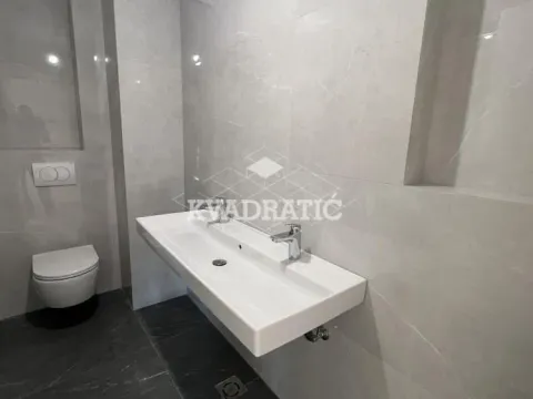 Sale, four bedroom apartment, 175m², Voždovac Sve Podlokacije, Beograd - image 18