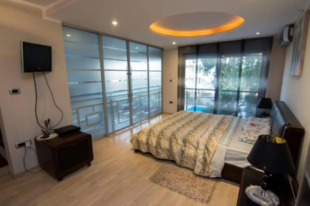 Rent, house, 300m², Budva, Crna Gora