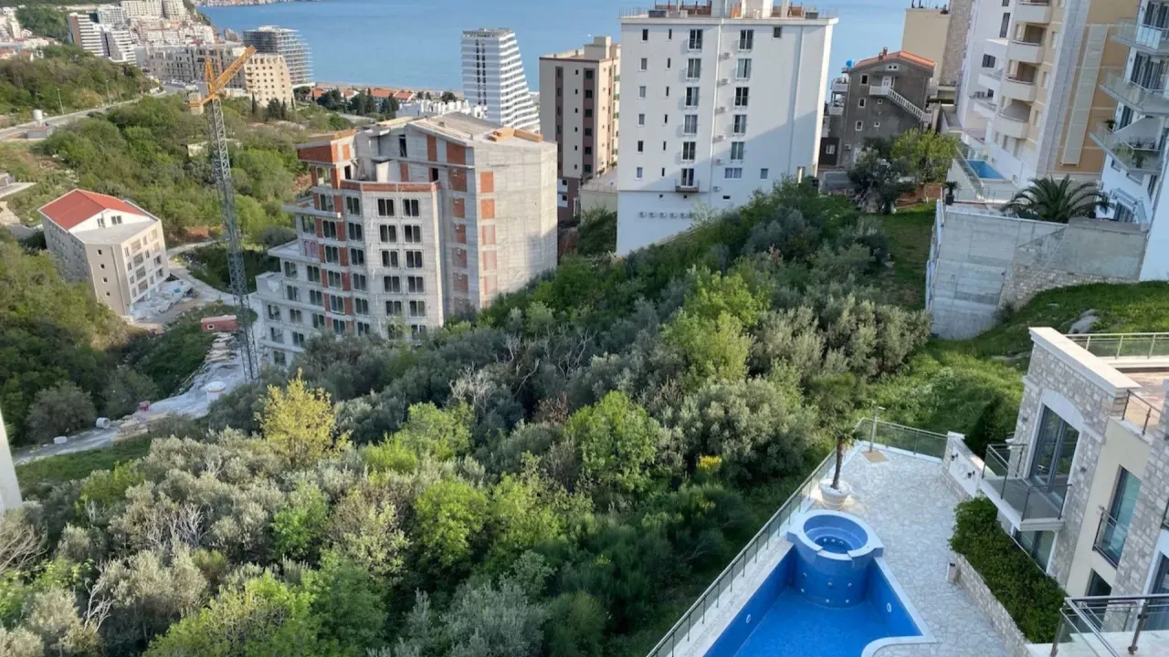 Sale, apartment, 131m², Bečići, Budva
