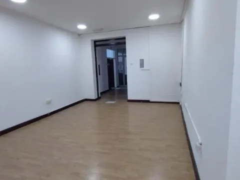 Rent, office space, 350m², Centar, Novi Sad - image 13