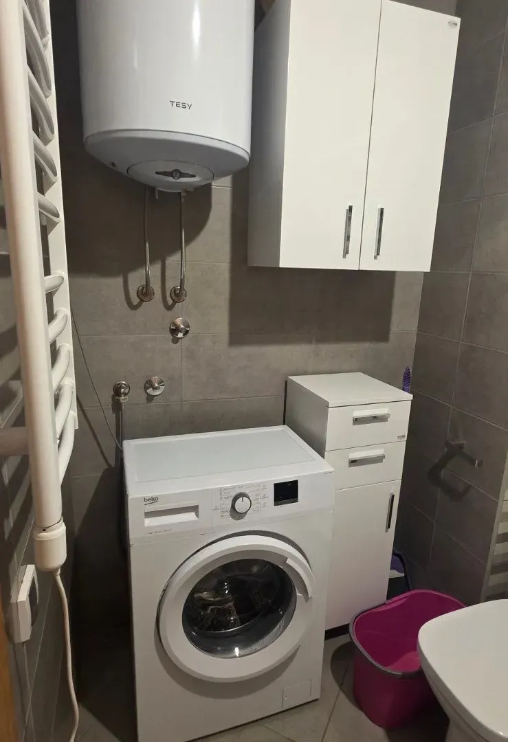 Izdavanje, jednosoban stan, 45m², Kava, Tivat