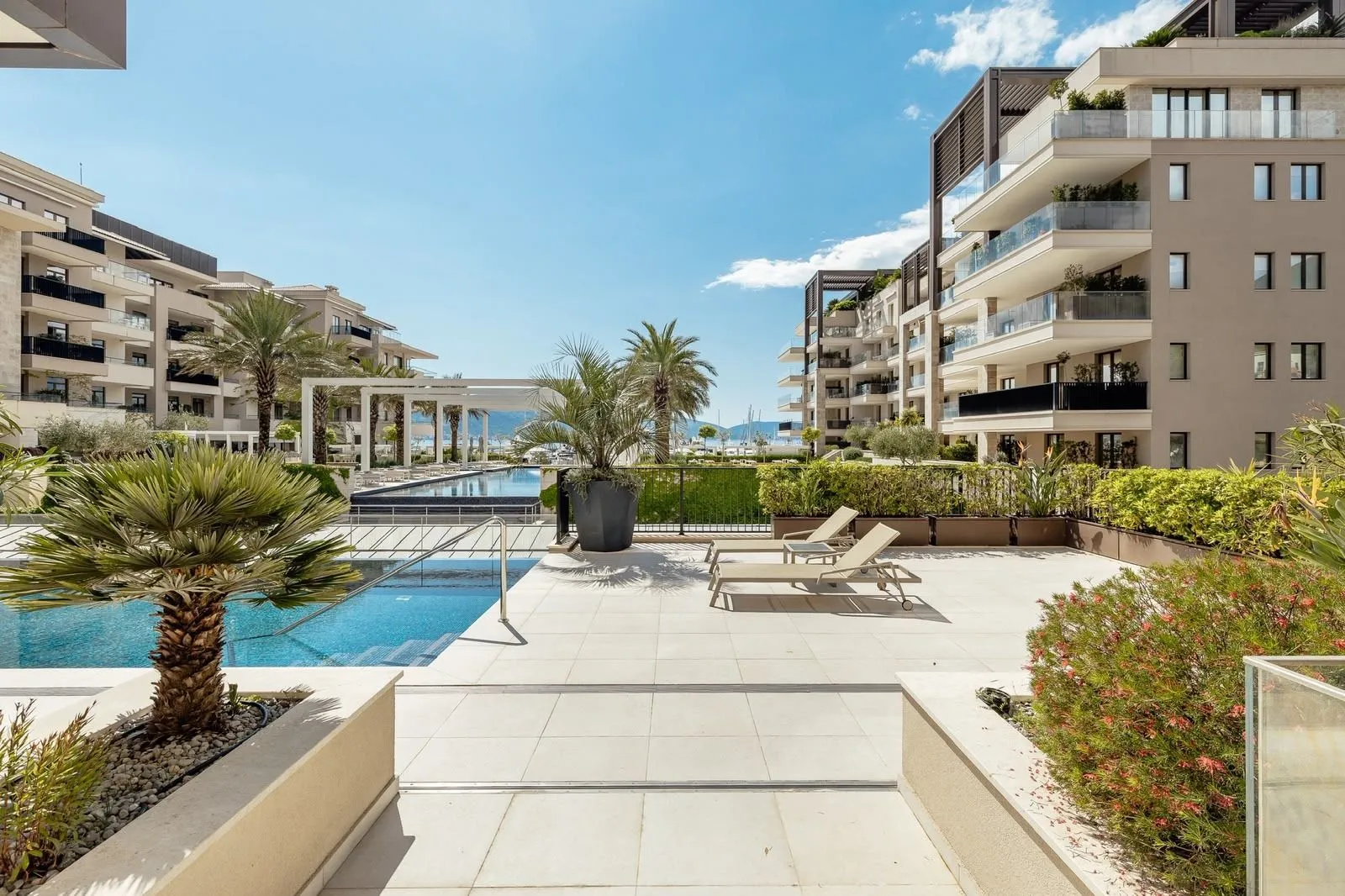 Rent, one bedroom apartment, 63m², Porto Montenegro, Tivat