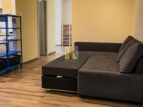 Izdavanje, poslovni prostor, 56m², Centar, Novi Sad - image 2