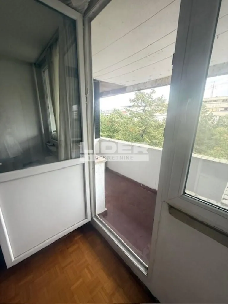 Prodaja, dvosoban stan, 53m², Novi Beograd Blok 21, Novi Beograd Sve Podlokacije