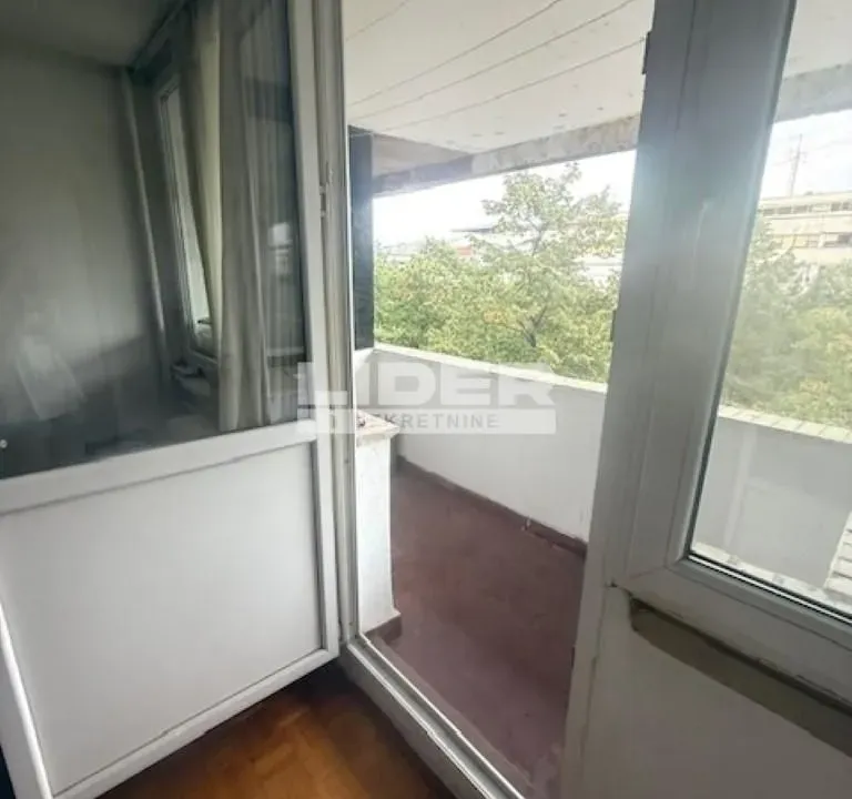 Prodaja, dvosoban stan, 53m², Novi Beograd Blok 21, Novi Beograd Sve Podlokacije