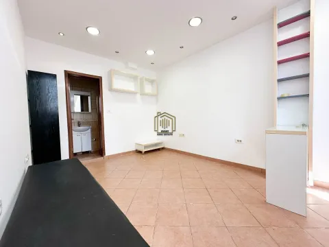 Rent, office space, 46m², Podgorica, Crna Gora - image 6