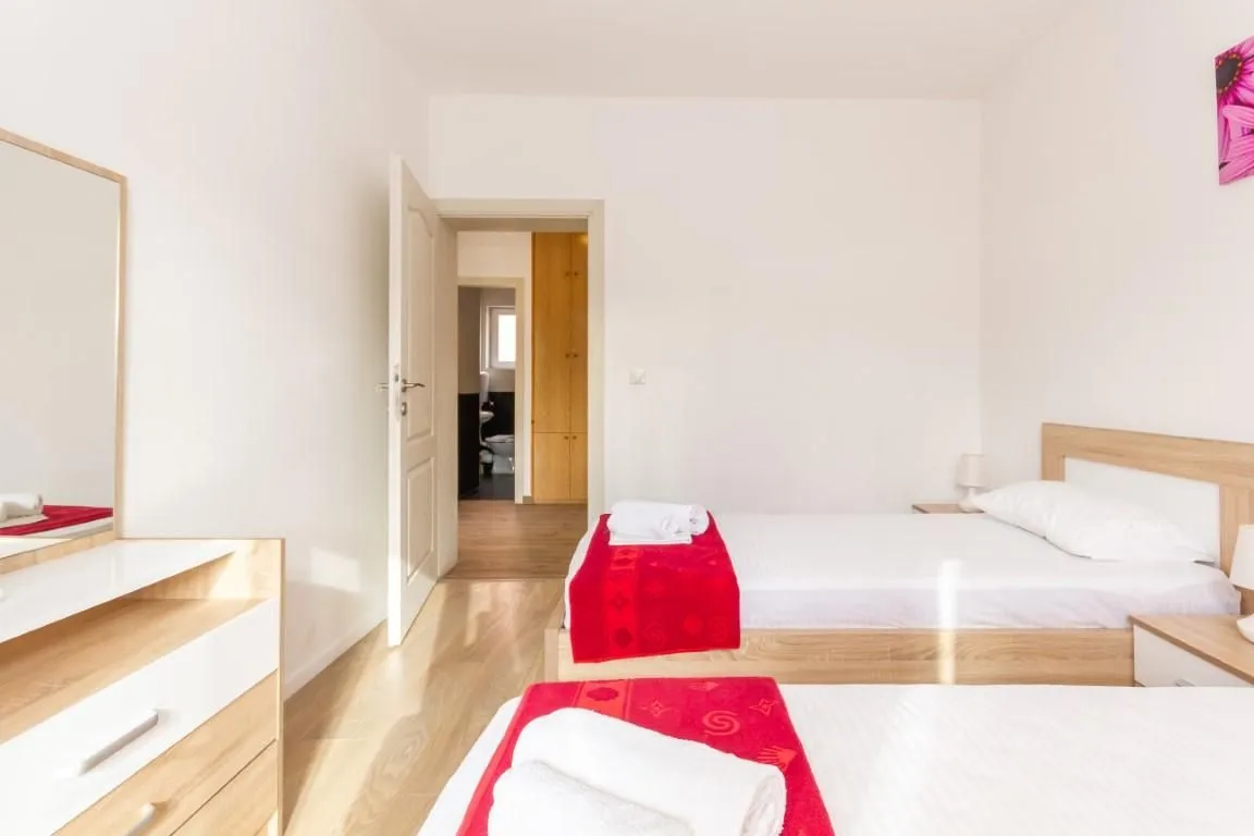Prodaja, kuća, 230m², Herceg Novi, Crna Gora