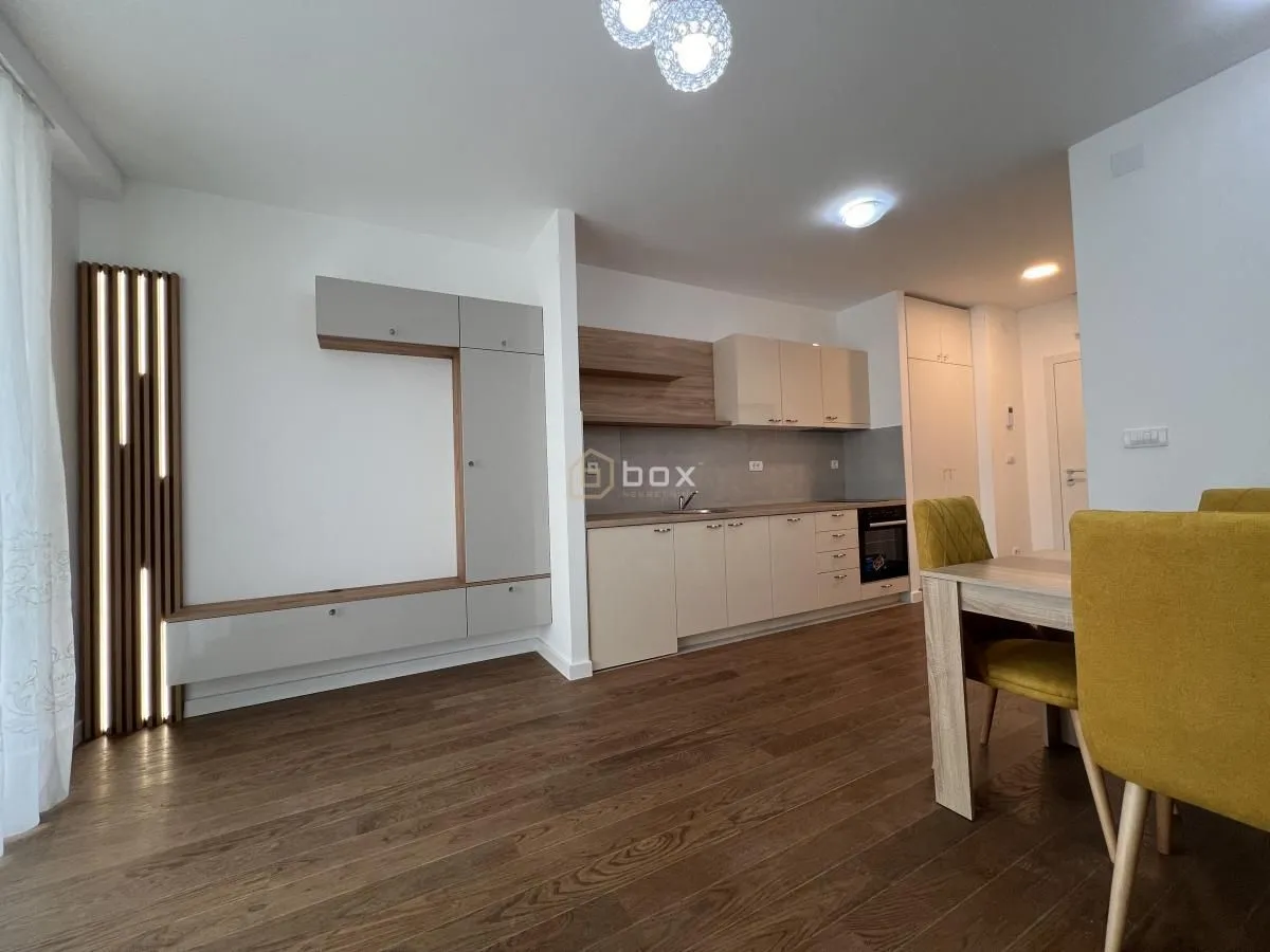 Izdavanje, garsonjera, 34m², Medijana, Niš