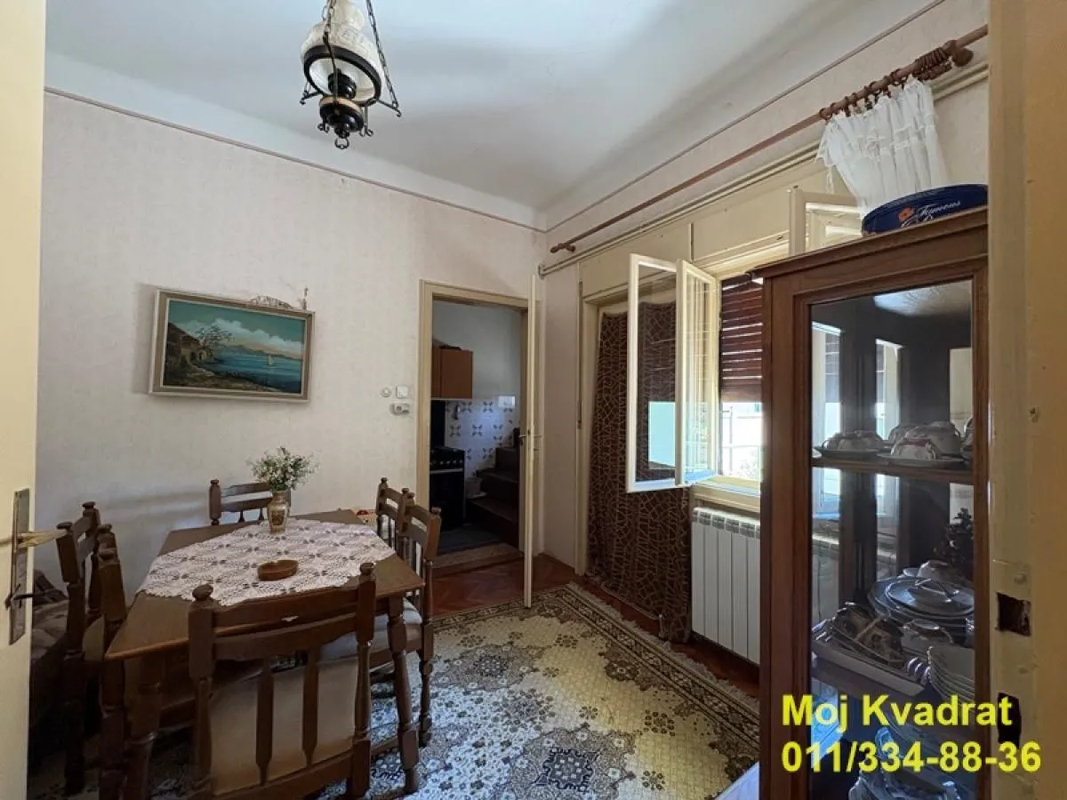 Izdavanje, kuća, 142m², Centar, Pančevo
