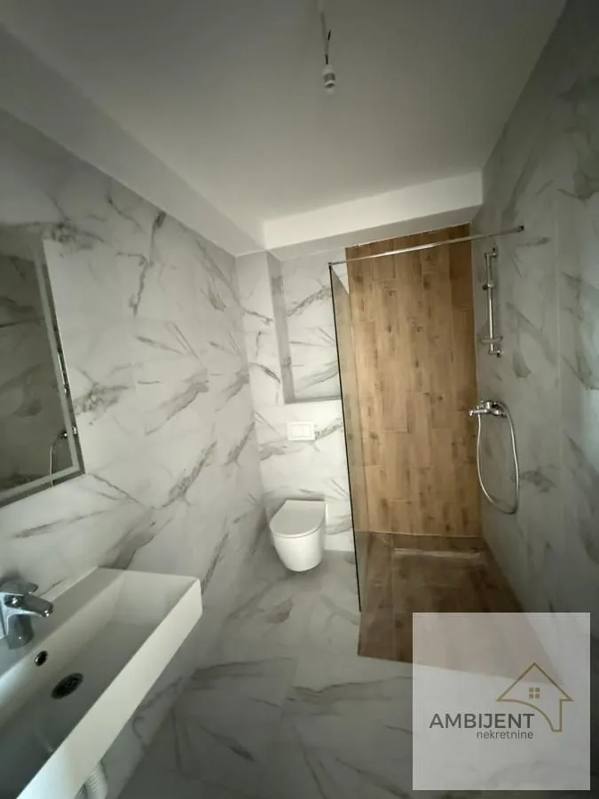 Izdavanje, trosoban stan, 69m², Nova Pazova, Stara Pazova