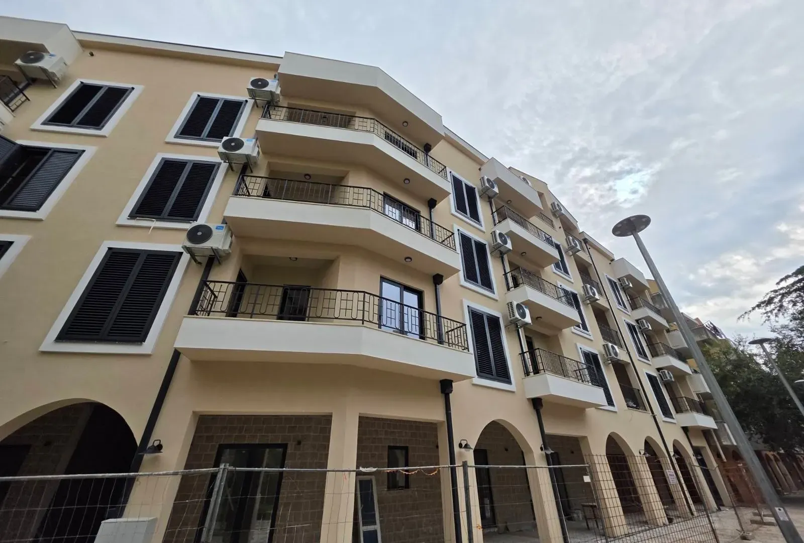 Prodaja, dvosoban stan, 53m², Budva, Crna Gora