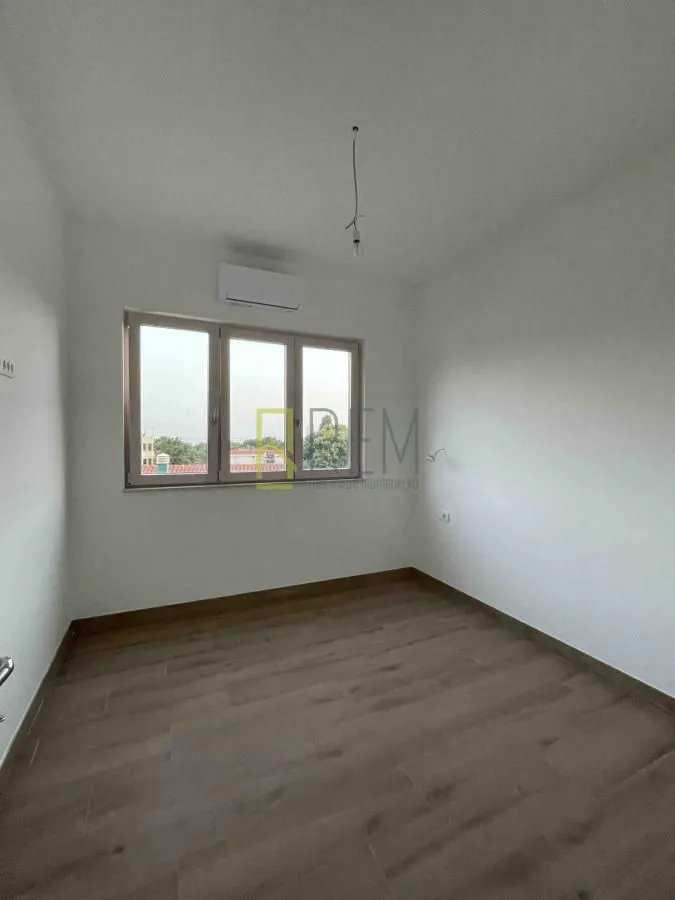 Sale, one bedroom apartment, 40m², Buljarica, Budva