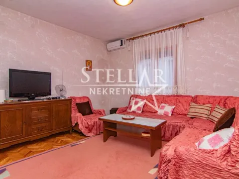 Izdavanje, kuća, 73m², Kuči, Podgorica - image 18