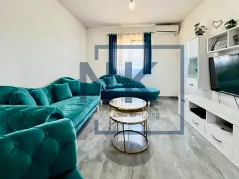 Izdavanje, kuća, 140m², Kokoti, Podgorica - image 1