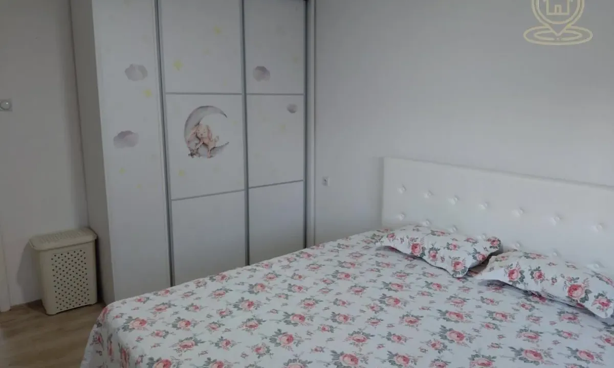 Rent, three bedroom apartment, 72m², Medijana, Niš