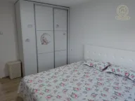 Izdavanje, trosoban stan, 72m², Medijana, Niš
