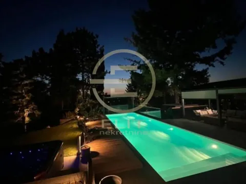 Prodaja, kuća, 215m², Sremska Kamenica, Petrovaradin - image 3