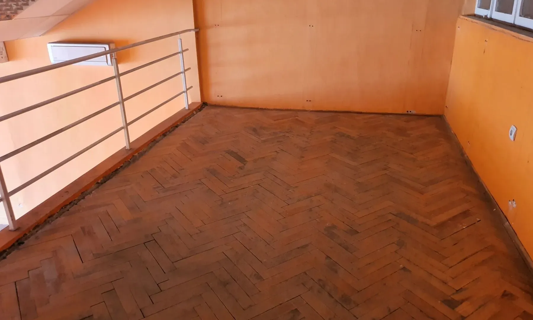 Rent, office space, 95m², Centar, Nikšić