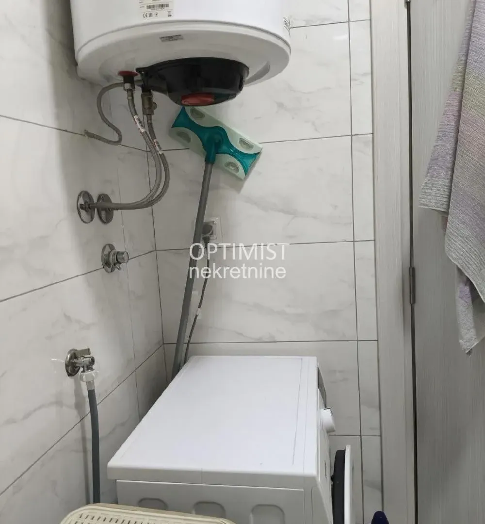 Prodaja, dvosoban stan, 45m², Ledine, Beograd