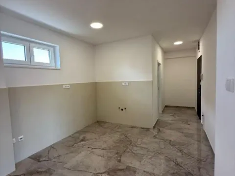 Rent, two bedroom apartment, 77m², Salajka, Novi Sad Sve Podlokacije - image 2