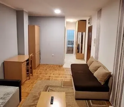 Izdavanje, garsonjera, 26m², Sajmište, Novi Sad - image 2