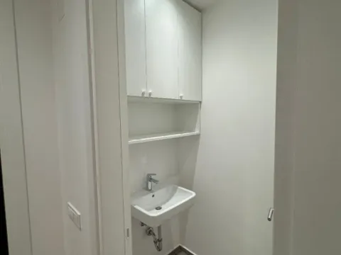 Izdavanje, trosoban stan, 134m², Gorica C, Podgorica - image 8