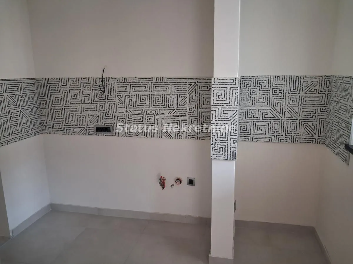 Prodaja, dvosoban stan, 64m², Cara Dušana, Novi Sad Sve Podlokacije