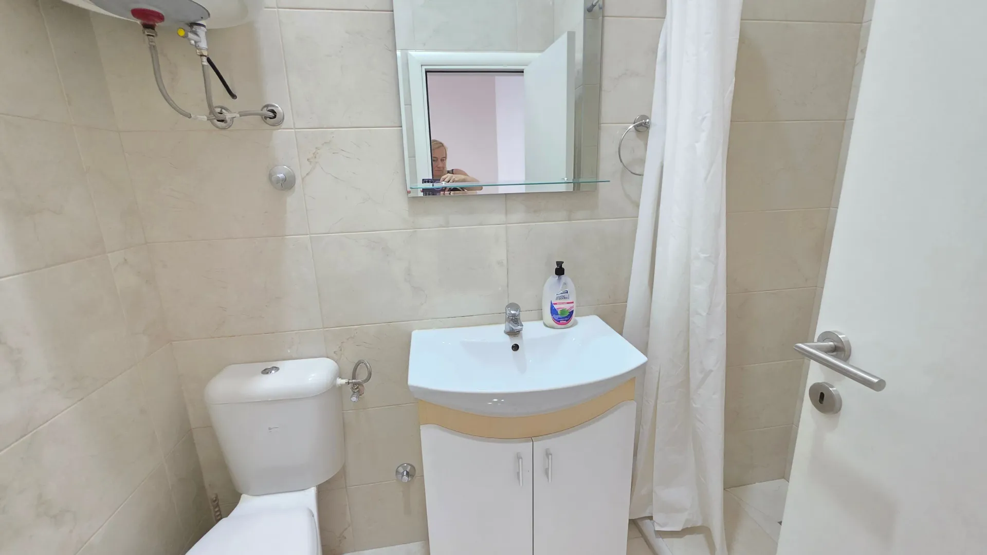 Rent, office space, 55m², Tološka šuma, Podgorica