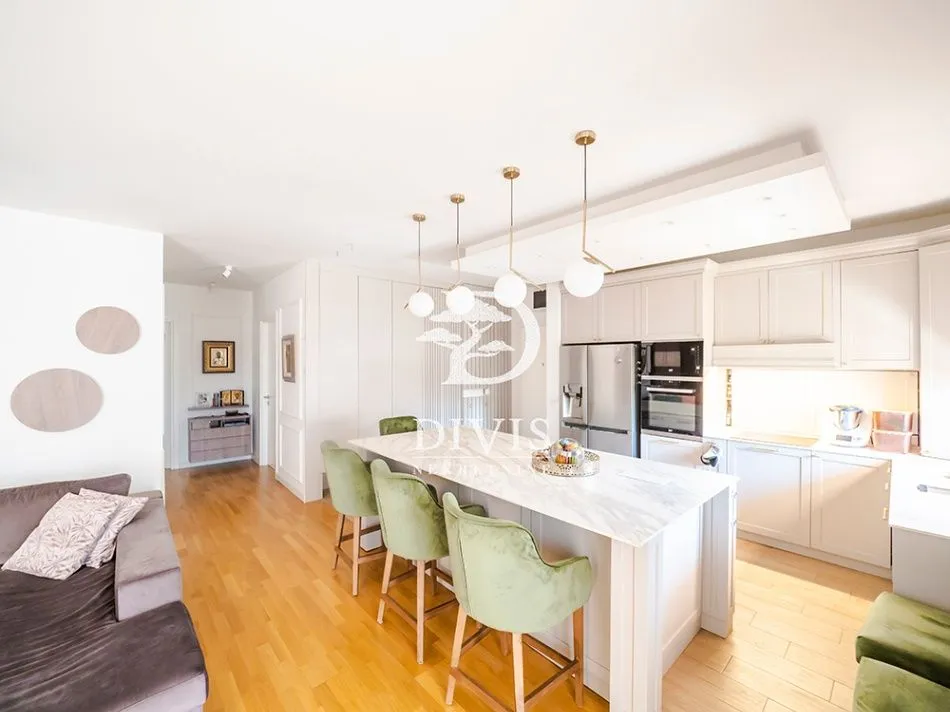 Sale, four bedroom apartment, 119m², Južni Bulevar, Vračar Sve Podlokacije