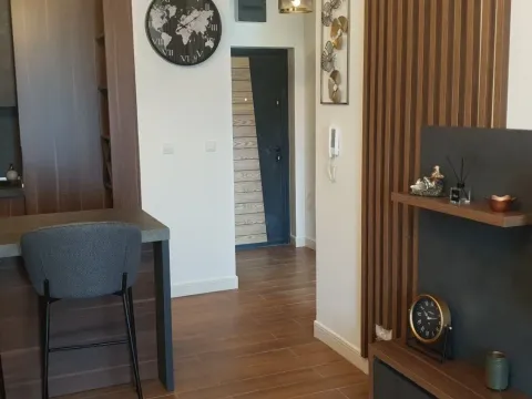 Rent, one bedroom apartment, 50m², Ulcinj, Crna Gora - image 4
