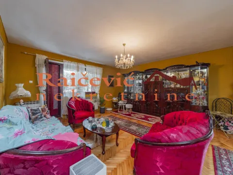Rent, house, 500m², Zvezdara Sve Podlokacije, Beograd