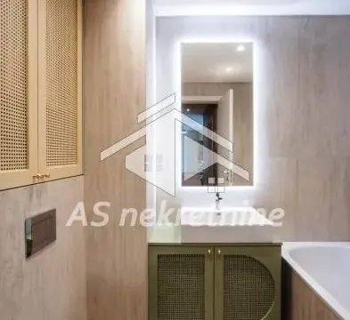 Izdavanje, trosoban stan, 100m², Vračar Sve Podlokacije, Beograd - image 32