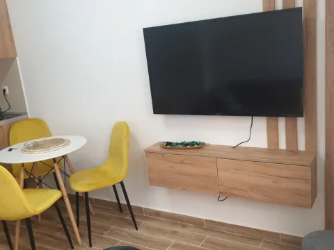 Rent, one bedroom apartment, 28m², Budva, Crna Gora - image 8