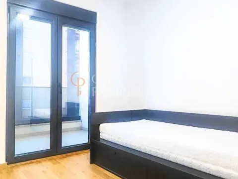 Izdavanje, stan, 53m², New City, Podgorica - image 9