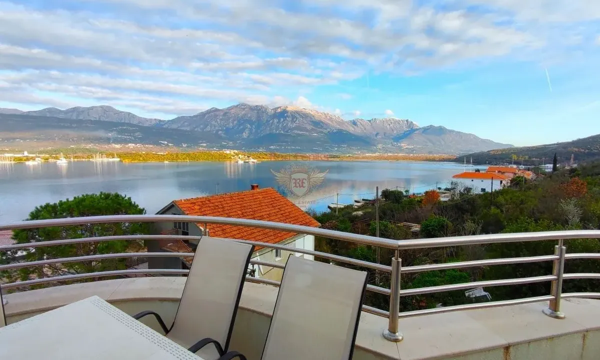 Sale, two bedroom apartment, 64m², Tivat, Crna Gora