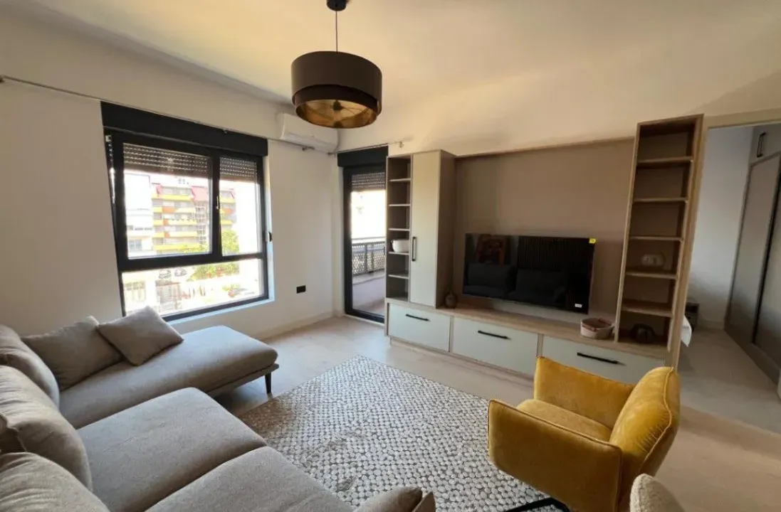 Izdavanje, jednosoban stan, 44m², Kruševac, Podgorica