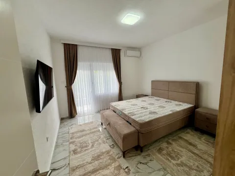 Izdavanje, kuća, 144m², Centar, Danilovgrad - image 9