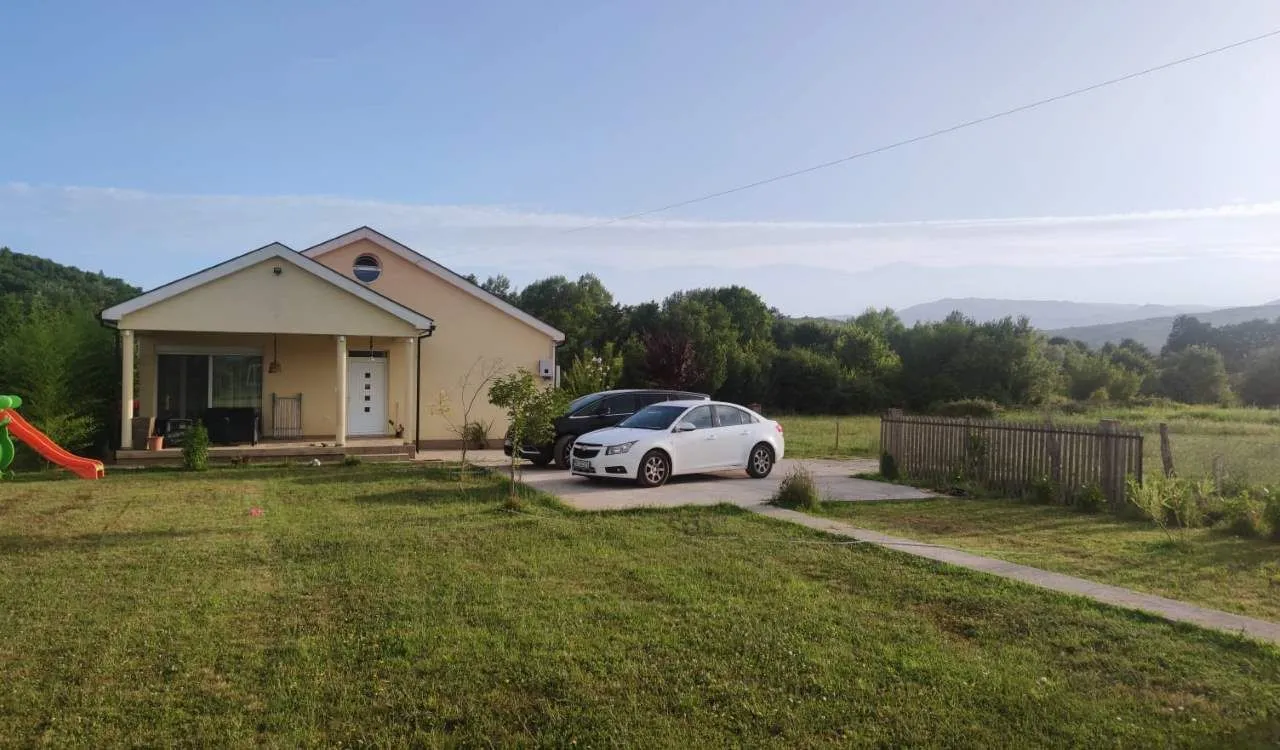 Izdavanje, kuća, 120m², Danilovgrad, Crna Gora