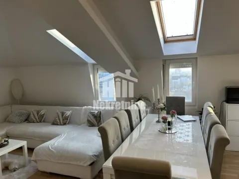 Prodaja, trosoban stan, 82m², Zemun Gornji Grad, Zemun Sve Podlokacije - image 3